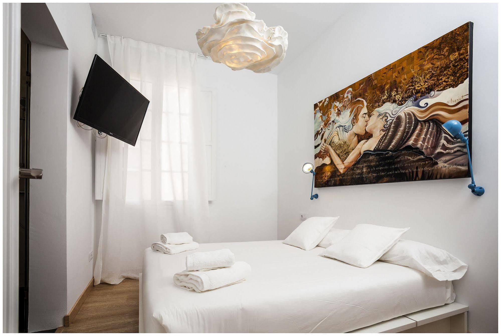 Cheap & Chic Hotel Ciutadella  Kültér fotó