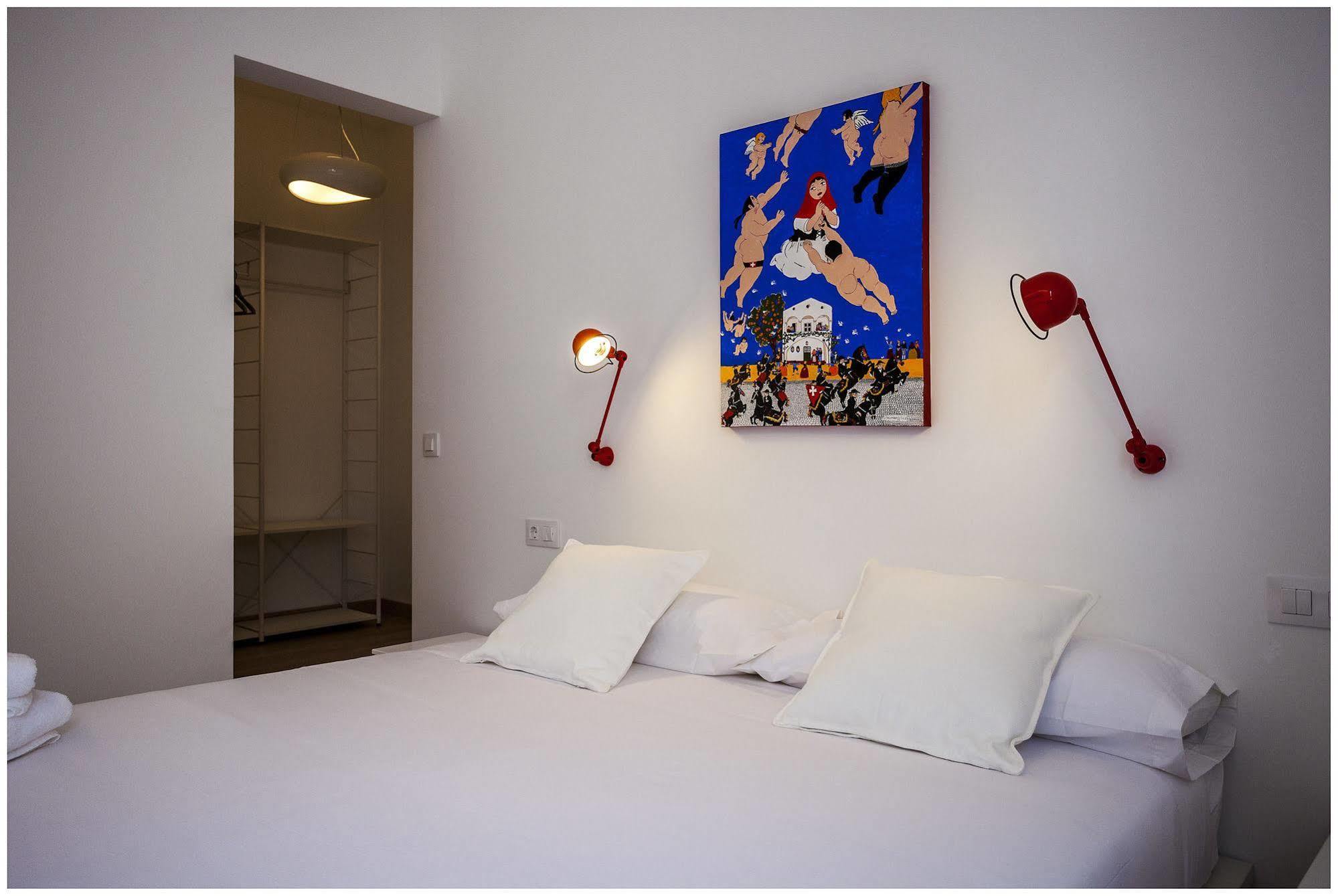 Cheap & Chic Hotel Ciutadella  Kültér fotó